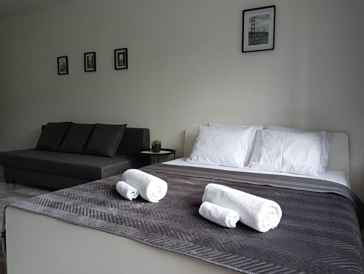 Apartamenty Oswiecim Klimatyzacja Air-Conditioned Экстерьер фото